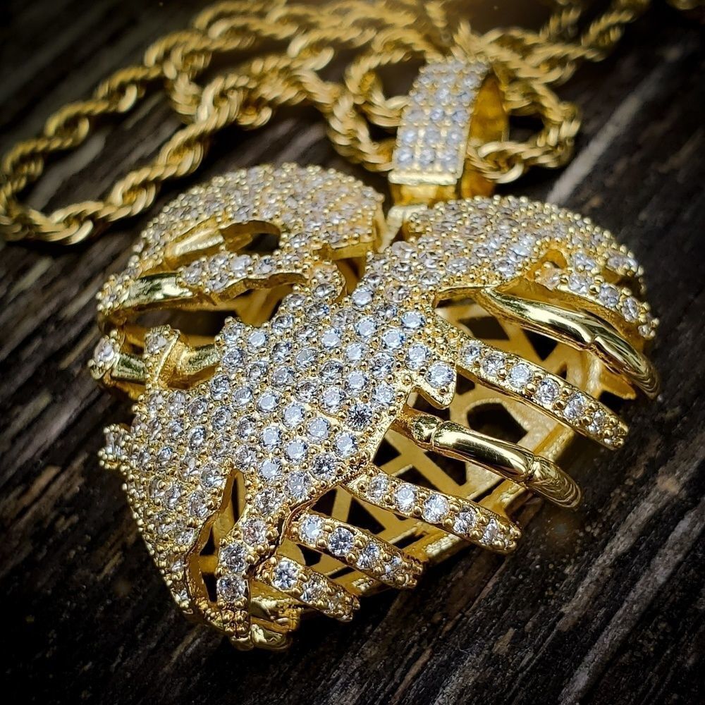 Heartbreak Rib Cage Necklace 